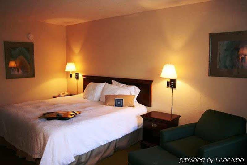 เบย์มอนต์ บาย วินด์แฮม แมคโดนัฟ Hotel แมคโดเนอ ภายนอก รูปภาพ