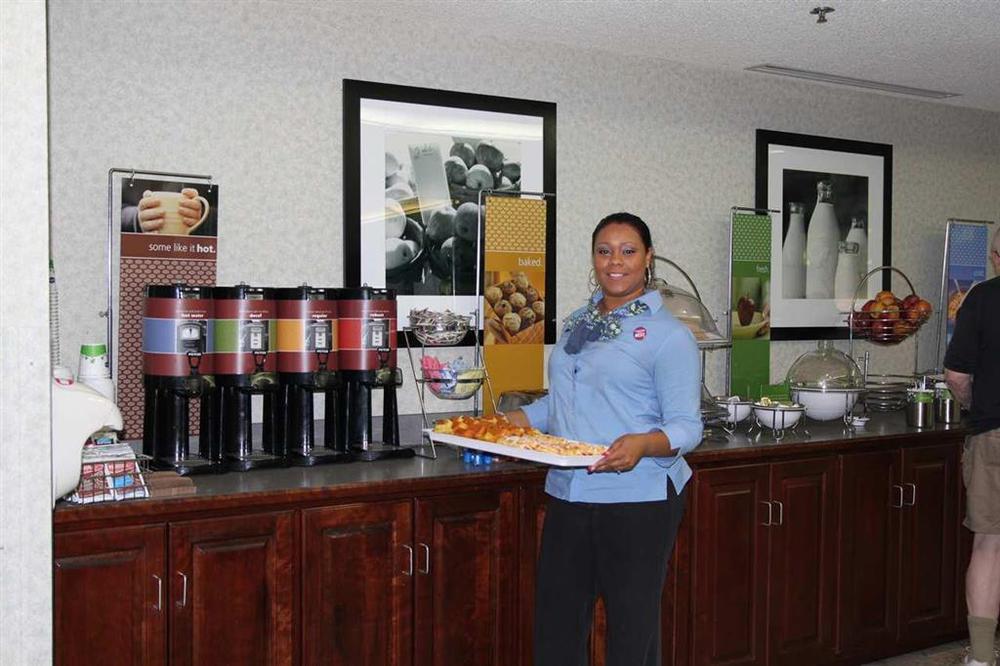 เบย์มอนต์ บาย วินด์แฮม แมคโดนัฟ Hotel แมคโดเนอ ร้านอาหาร รูปภาพ
